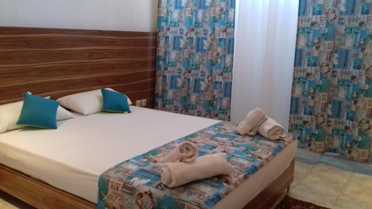Sun Helios Garden Hotel ลีเมนาส ภายนอก รูปภาพ