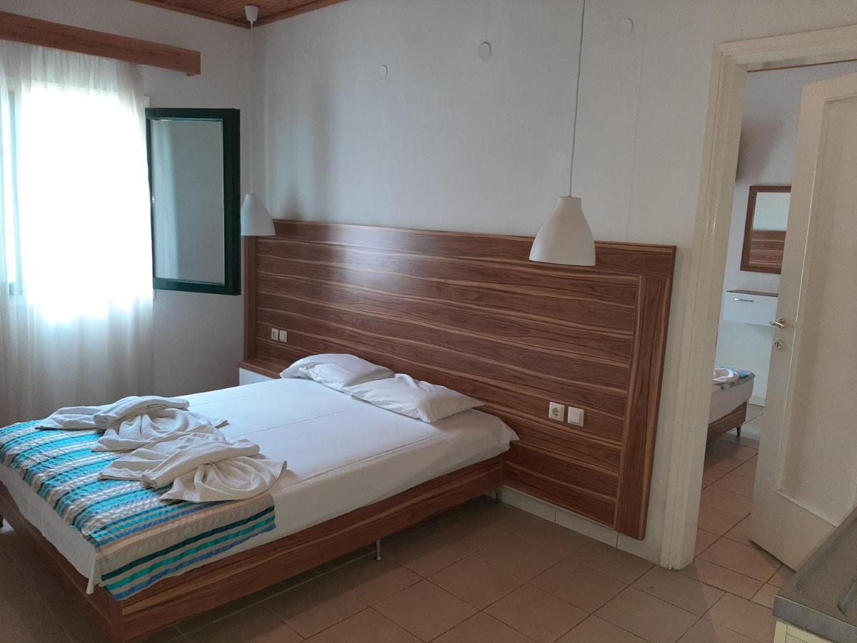 Sun Helios Garden Hotel ลีเมนาส ภายนอก รูปภาพ